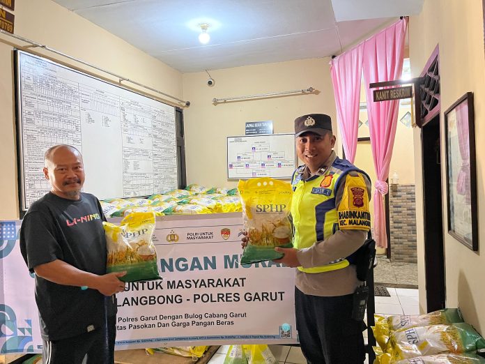 Polsek Malangbong Gelar Pasar Murah Program Ketahan Pangan