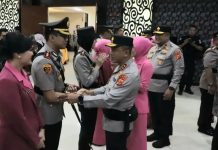 Sertijab Kapolres Sukabumi Kota, AKBP Ardian Satrio Utomo Resmi Gantikan AKBP Rita Suwadi Sertijab Kapolres Sukabumi Kota, AKBP Ardian Satrio Utomo Resmi Gantikan AKBP Rita Suwadi